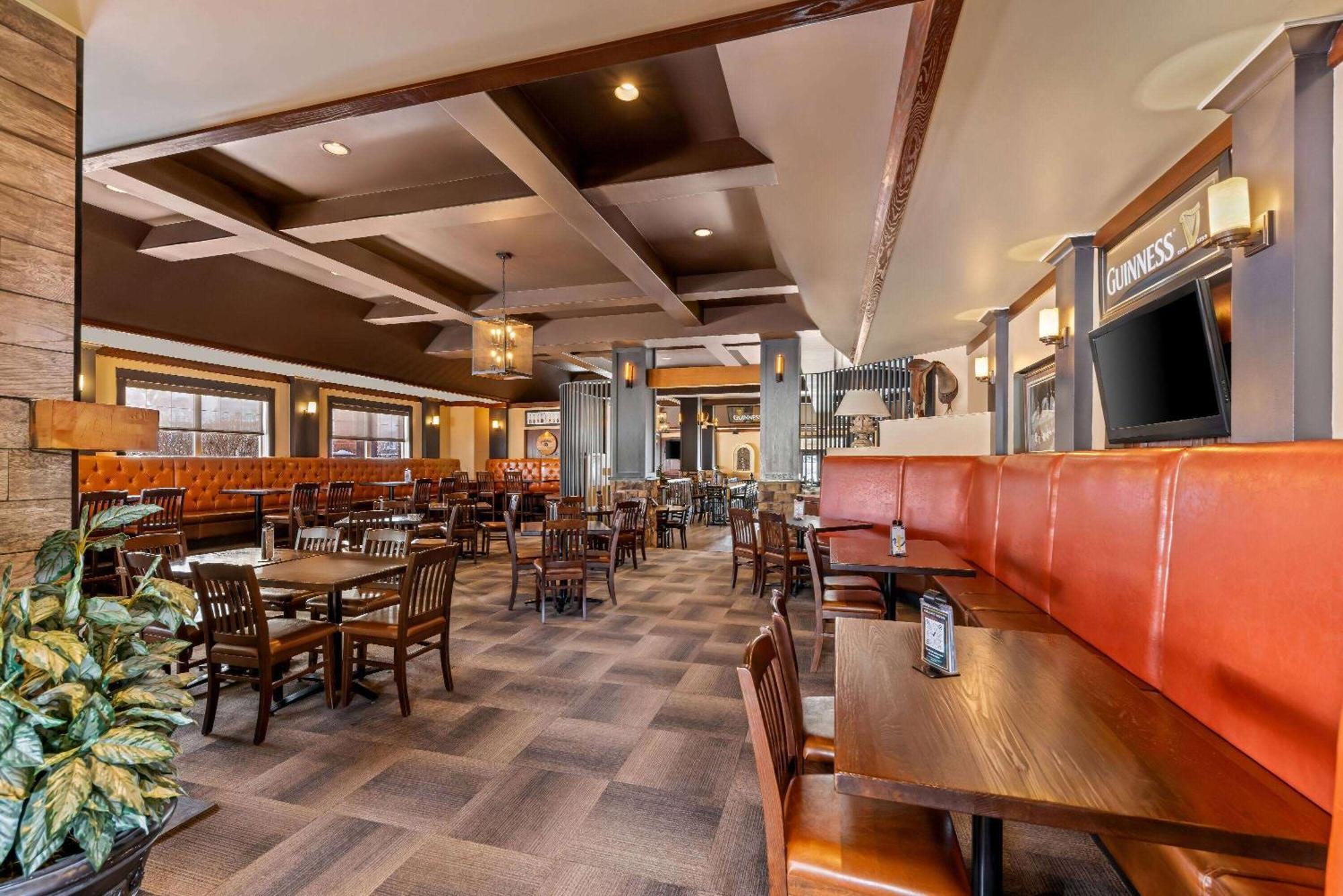 Wingate By Wyndham Calgary South Hotel Exterior foto