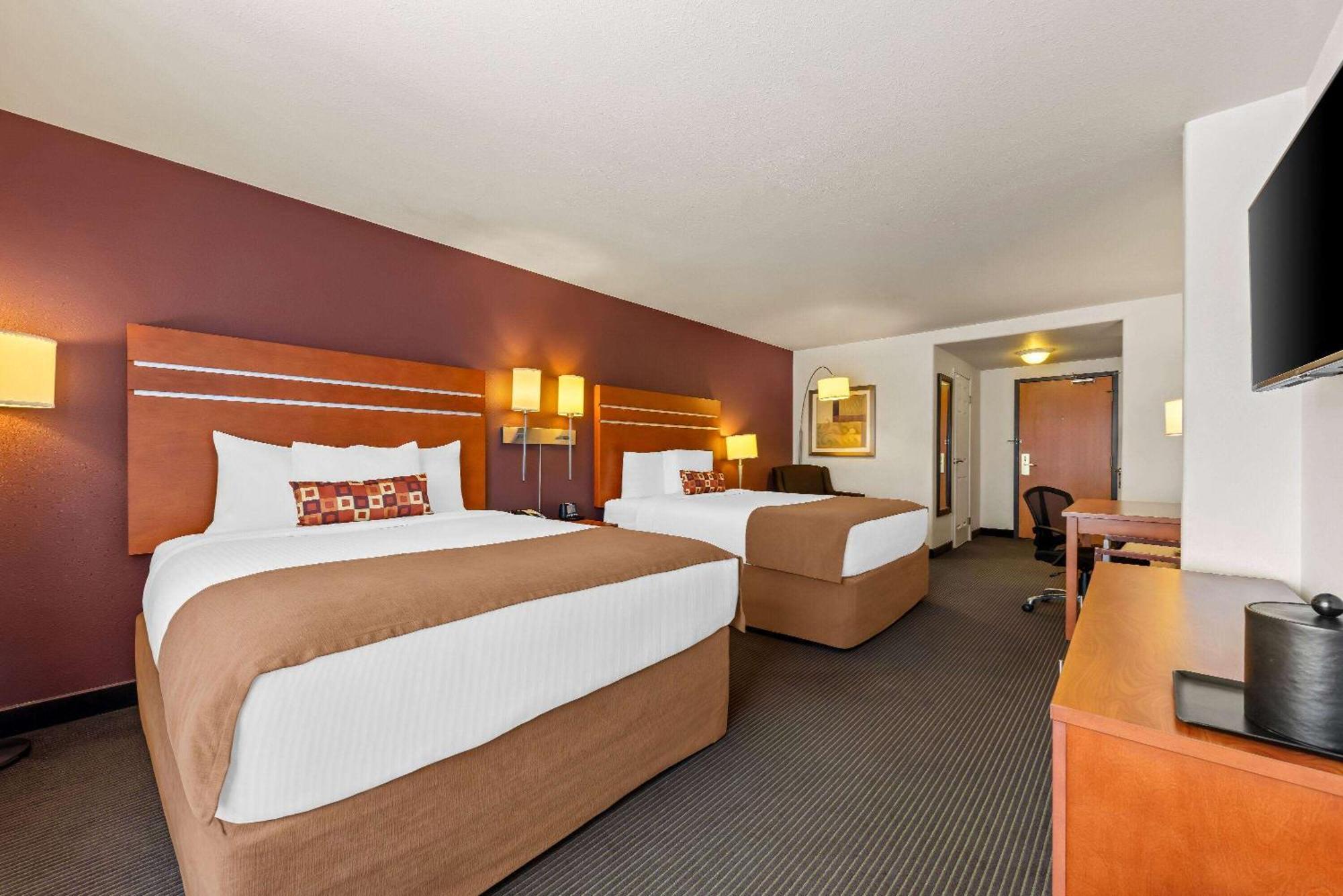 Wingate By Wyndham Calgary South Hotel Exterior foto