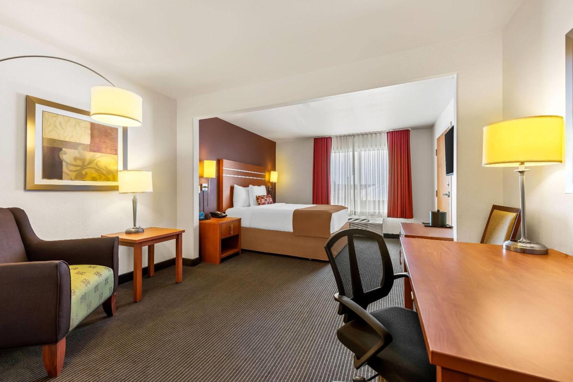 Wingate By Wyndham Calgary South Hotel Exterior foto